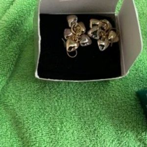 Vintage two toned heart cluster pierced earring set